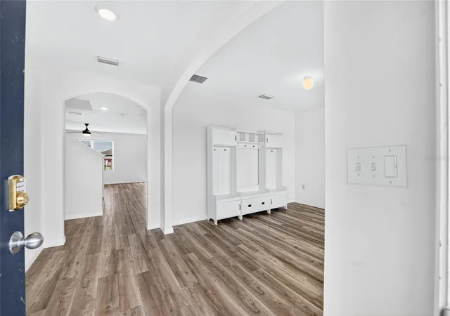 Photo 3 of Single family home for sale at 879 Nw 251st Drive, Newberry, FL 32669 | MLS# GC544000 | Listing updated on 2026-10-12
