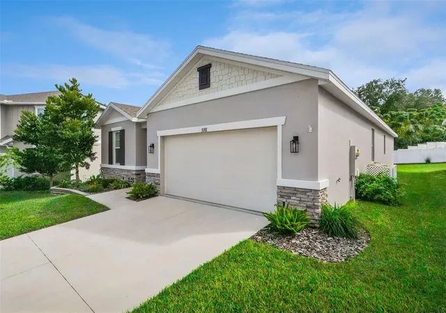 Photo 1 of Single family home for sale at 10381 Church Hammock Rd, Leesburg, FL 34788 | MLS# O6447667 | Listing updated on 2026-10-07