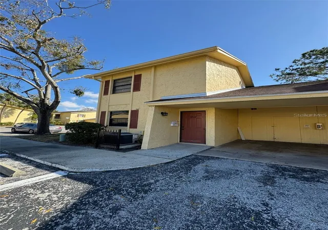 Townhouse for sale at 7517 Camarina Calle, TAMPA, FL 33615 | MLS# TB8555428
