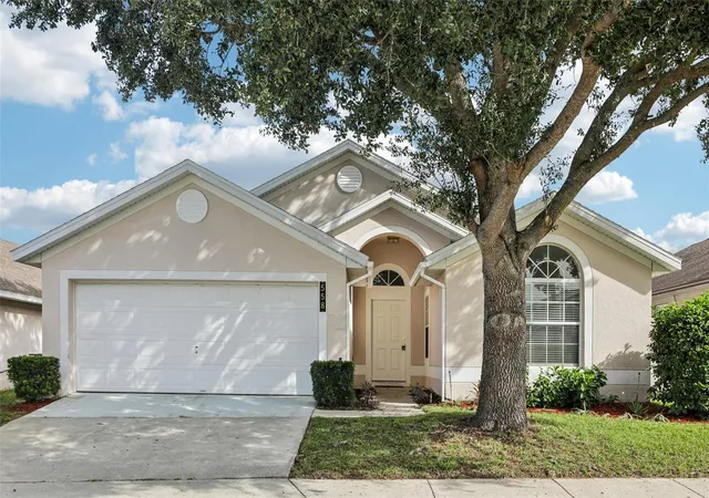 Photo 2 of Single family home for sale at 558 Brayton Ln, Davenport, FL 33897 | MLS# TB8555434 | Listing updated on 2026-10-07