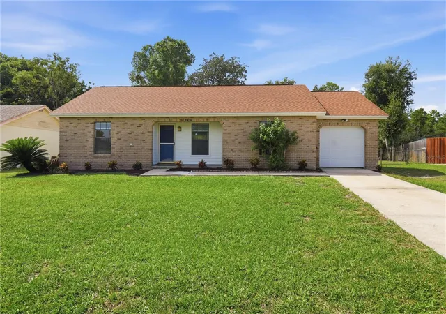 Photo 1 of Single family home for sale at 943 Marquette Ct, Deltona, FL 32725 | MLS# V4951677 | Listing updated on 2026-10-07