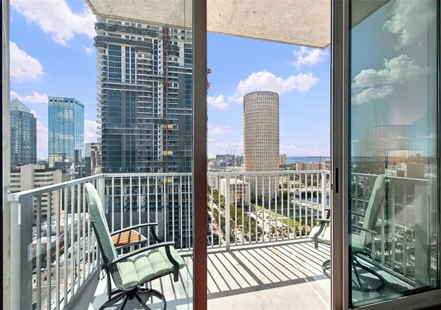 Listing Photo 4 - Condo for sale in Sky Point located at 777 N Ashley Dr, Tampa, FL 33602 - Unit #1704