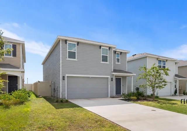 Single family home for sale at 24595 NW 11th Place, NEWBERRY, FL 32669 | MLS# GC544003