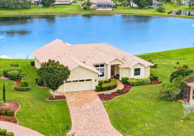 Photo 1 of Single family home for sale at 10081 Georgetown Ct, Weeki Wachee, FL 34613 | MLS# W7890132 | Listing updated on 2026-10-13