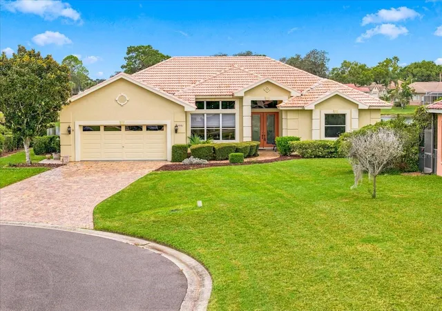 Photo 3 of Single family home for sale at 10081 Georgetown Ct, Weeki Wachee, FL 34613 | MLS# W7890132 | Listing updated on 2026-10-13