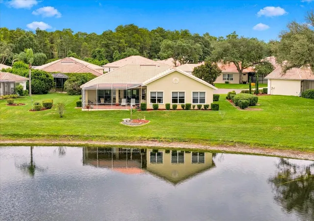 Photo 4 of Single family home for sale at 10081 Georgetown Ct, Weeki Wachee, FL 34613 | MLS# W7890132 | Listing updated on 2026-10-13