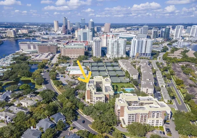 Photo 3 of Condo for sale at 1000 S Harbour Is Blvd #2306, Tampa, FL 33602 | MLS# TB8555445 | Listing updated on 2026-10-08