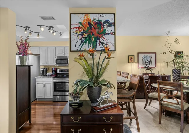 Photo 4 of Condo for sale at 1000 S Harbour Is Blvd #2306, Tampa, FL 33602 | MLS# TB8555445 | Listing updated on 2026-10-08