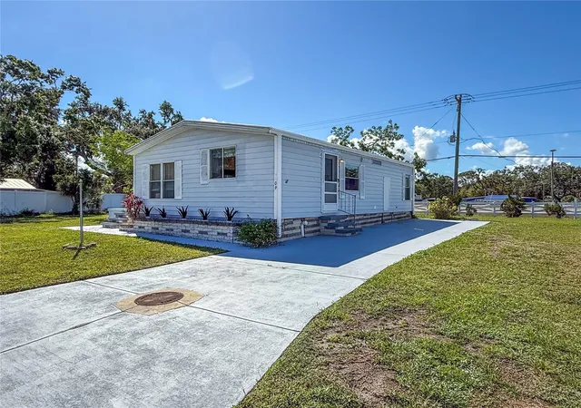 Photo 1 of Manufactured home for sale at 4609 10th Street Ct E, Ellenton, FL 34222 | MLS# TB8555446 | Listing updated on 2026-10-08