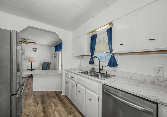 Photo 4 of Manufactured home for sale at 39820 US Hwy 19 N #160, Tarpon Springs, FL 34689 | MLS# TB8555452 | Listing updated on 2026-10-23