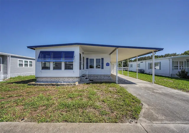 Manufactured home for sale at 39820 US Hwy 19 N #160, TARPON SPRINGS, FL 34689 | MLS# TB8555452