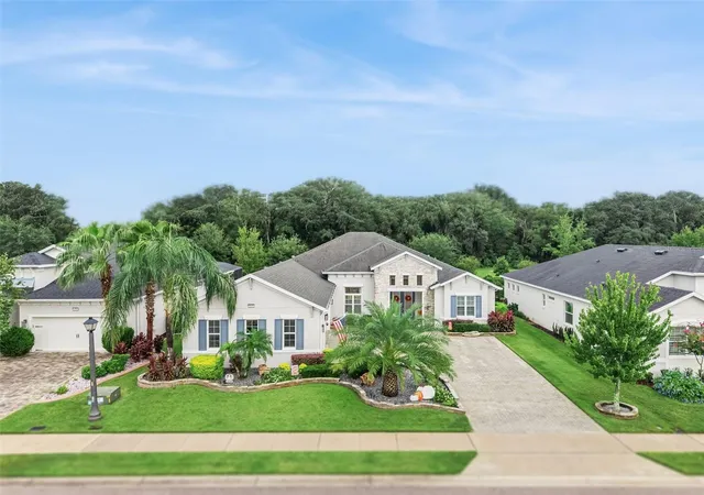 Single family home for sale at 8400 Bridgeport Bay Cir, MOUNT DORA, FL 32757 | MLS# O6447691