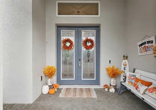 Photo 3 of Single family home for sale at 8400 Bridgeport Bay Cir, Mount Dora, FL 32757 | MLS# O6447691 | Listing updated on 2026-10-08