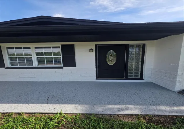 Photo 2 of Single family home for sale at 7401 Country Clb Dr, Hudson, FL 34667 | MLS# TB8555455 | Listing updated on 2026-10-09