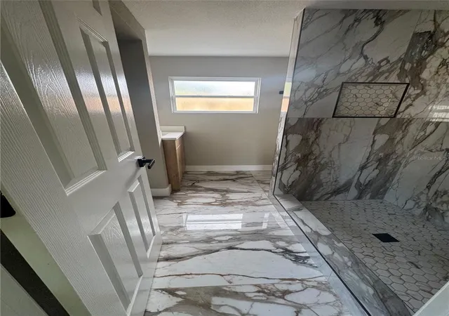 Photo 7 of Single family home for sale at 7401 Country Clb Dr, HUDSON, FL 34667 | MLS# TB8555455 | Listing updated on 2026-10-07