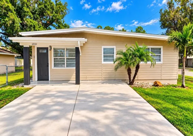 Photo 1 of Single family home for sale at 6801 N Clearview Ave, Tampa, FL 33614 | MLS# TB8555456 | Listing updated on 2026-10-10