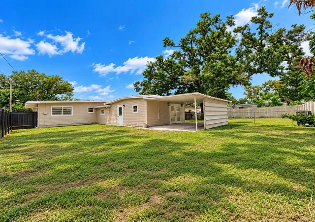 Photo 3 of Single family home for sale at 6801 N Clearview Ave, Tampa, FL 33614 | MLS# TB8555456 | Listing updated on 2026-10-10
