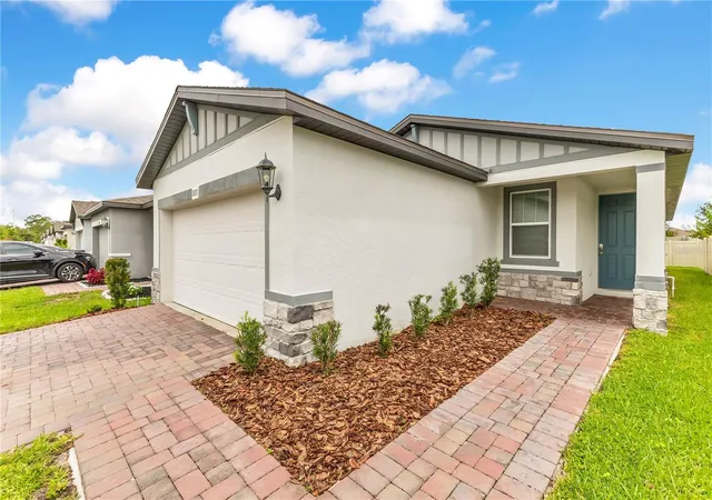 Photo 2 of Single family home for sale at 1831 Carnostie Rd, Winter Haven, FL 33884 | MLS# O6447701 | Listing updated on 2026-10-09