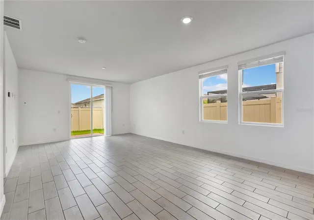 Photo 4 of Single family home for sale at 1831 Carnostie Rd, Winter Haven, FL 33884 | MLS# O6447701 | Listing updated on 2026-10-09
