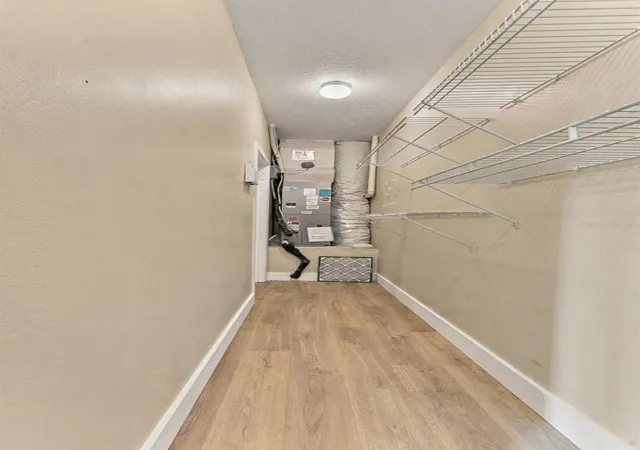 Photo 4 of Townhouse for sale at 3121 Bayshore Oaks Dr, Tampa, FL 33611 | MLS# TB8555464 | Listing updated on 2026-10-11