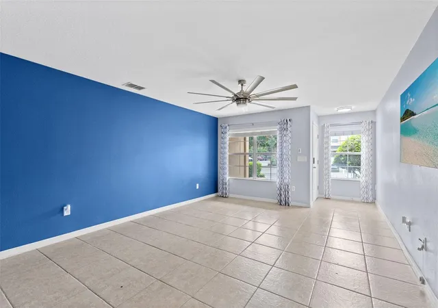 Photo 4 of Townhouse for sale at 212 Carina Cir, Sanford, FL 32773 | MLS# O6447704 | Listing updated on 2026-10-08