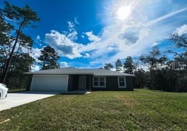 Single family home for sale at 3 Fisher Way Pl, OCKLAWAHA, FL 32179 | MLS# OM733544