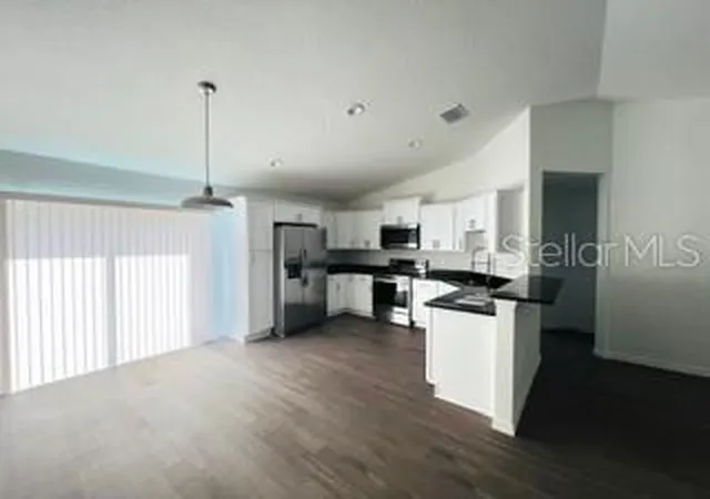 Photo 1 of Single family home for sale at 3 Fisher Way Pl, Ocklawaha, FL 32179 | MLS# OM733544 | Listing updated on 2026-10-07