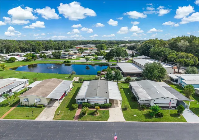 Photo 3 of Manufactured home for sale at 2537 Longpine Ln, Saint Cloud, FL 34772 | MLS# S5158983 | Listing updated on 2026-10-07