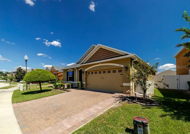 Photo 1 of Single family home for sale at 252 Sherri Lee Ln, Deland, FL 32720 | MLS# V4951679 | Listing updated on 2026-10-07