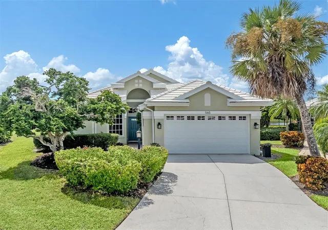 Photo 2 of Single family home for sale at 565 Fallbrook Dr, Venice, FL 34292 | MLS# N6146083 | Listing updated on 2026-10-08