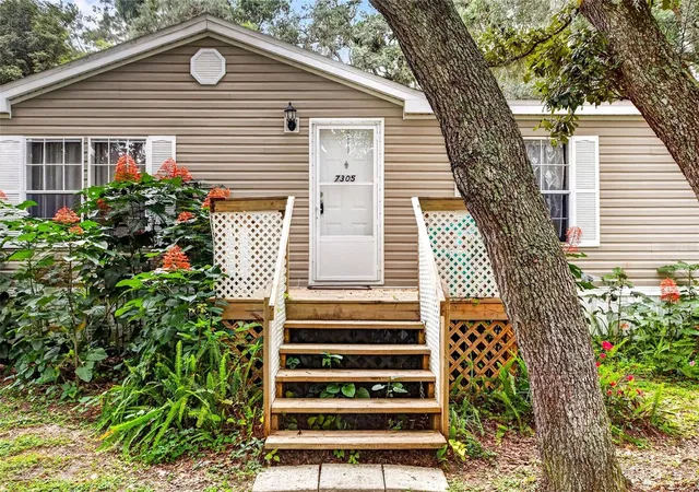 Photo 3 of Manufactured home for sale at 7305 Timber Crst Ln, Zephyrhills, FL 33540 | MLS# TB8555503 | Listing updated on 2026-10-09