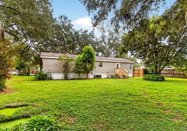 Photo 3 of Manufactured home for sale at 7305 Timber Crst Ln, Zephyrhills, FL 33540 | MLS# TB8555503 | Listing updated on 2026-10-09