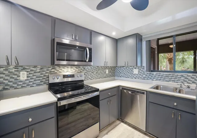 Photo 4 of Condo for sale at 3500 El Conquistador Pkwy #242, Bradenton, FL 34210 | MLS# A4708696 | Listing updated on 2026-10-20