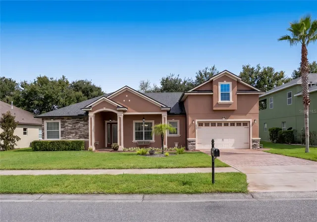 Photo 1 of Single family home for sale at 204 Shady Heather Ln, Groveland, FL 34736 | MLS# O6447743 | Listing updated on 2026-10-09