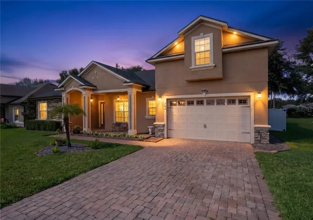 Photo 3 of Single family home for sale at 204 Shady Heather Ln, Groveland, FL 34736 | MLS# O6447743 | Listing updated on 2026-10-09