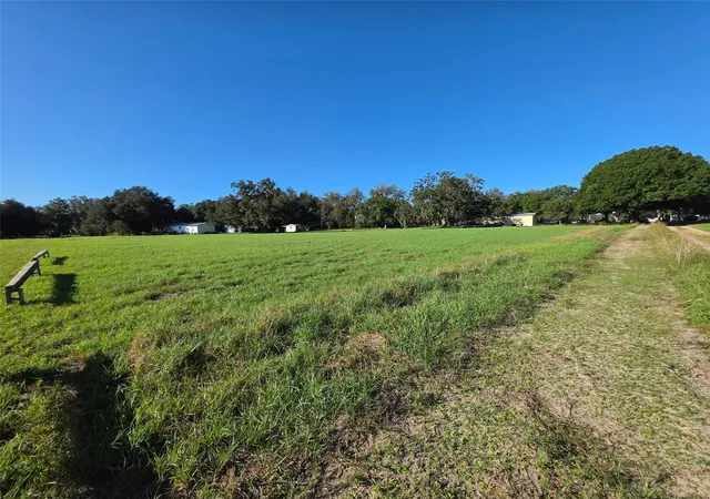 Photo 2 of Single family home for sale at 9581 Mcintosh Rd, DOVER, FL 33527 | MLS# TB8555517 | Listing updated on 2026-10-20
