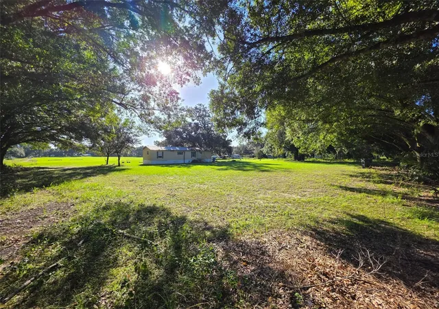 Photo 3 of Single family home for sale at 9581 Mcintosh Rd, Dover, FL 33527 | MLS# TB8555517 | Listing updated on 2026-10-20