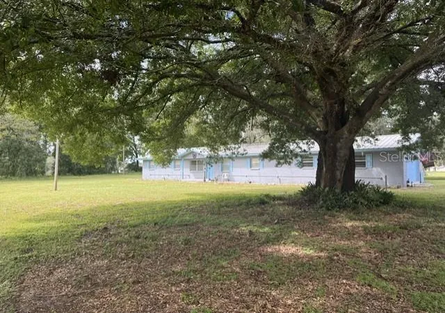 Photo 4 of Single family home for sale at 9581 Mcintosh Rd, Dover, FL 33527 | MLS# TB8555517 | Listing updated on 2026-10-07
