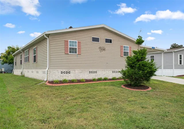 Photo 2 of Manufactured home for sale at 7526 Fairlane Ave, Brooksville, FL 34613 | MLS# TB8555526 | Listing updated on 2026-10-09