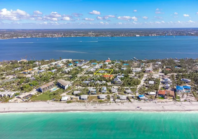 Single family home for sale at 4095 N Beach Rd, ENGLEWOOD, FL 34223 | MLS# A4708706