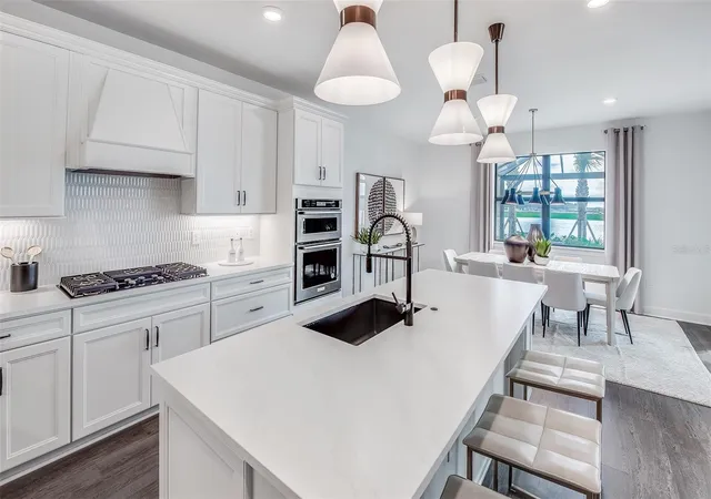 Photo 4 of Single family home for sale at 7413 Summer Ct, Sarasota, FL 34231 | MLS# TB8555530 | Listing updated on 2026-10-07