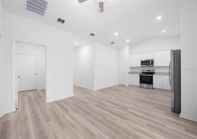 Photo 3 of Single family home for sale at 620 Tangelo Ter, Babson Park, FL 33827 | MLS# TB8555531 | Listing updated on 2026-10-07