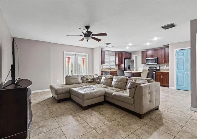 Photo 3 of Single family home for sale at 3636 Dovetail Ln N, Lakeland, FL 33812 | MLS# L4965593 | Listing updated on 2026-10-07