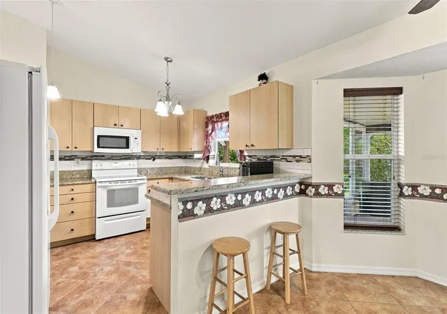 Photo 3 of Single family home for sale at 2104 Linwood Ave, Spring Hill, FL 34608 | MLS# O6447770 | Listing updated on 2026-10-16
