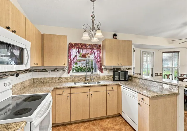 Photo 4 of Single family home for sale at 2104 Linwood Ave, Spring Hill, FL 34608 | MLS# O6447770 | Listing updated on 2026-10-16