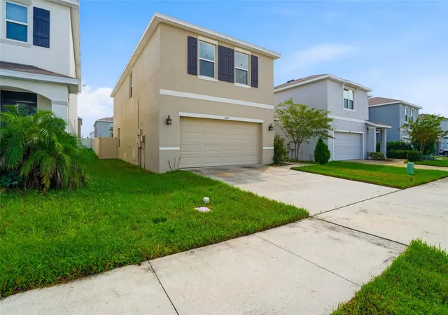 Photo 1 of Single family home for sale at 5674 Banbury Ridge Run, Wesley Chapel, FL 33545 | MLS# TB8555541 | Listing updated on 2026-10-10