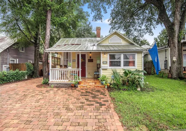 Photo 1 of Single family home for sale at 93 Lincoln St, Saint Augustine, FL 32084 | MLS# FC321958 | Listing updated on 2026-10-14