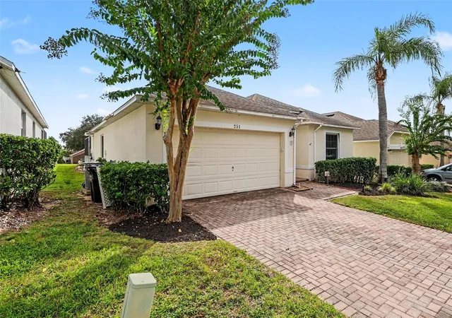 Photo 2 of Single family home for sale at 251 Kensington Dr, Davenport, FL 33897 | MLS# O6447777 | Listing updated on 2026-10-07