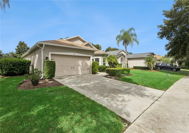 Photo 1 of Single family home for sale at 5018 Tempic Dr, Mount Dora, FL 32757 | MLS# O6447778 | Listing updated on 2026-10-08