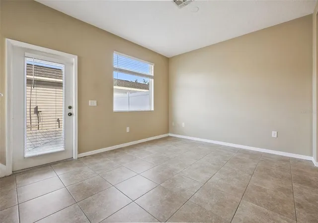Photo 3 of Townhouse for sale at 8634 Danforth Dr, Windermere, FL 34786 | MLS# O6447780 | Listing updated on 2026-10-22